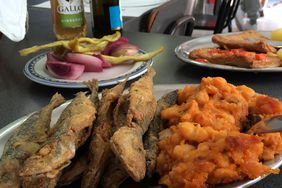 FWX AZORES EATS FOOD