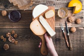 Non alcoholic cheese pairings